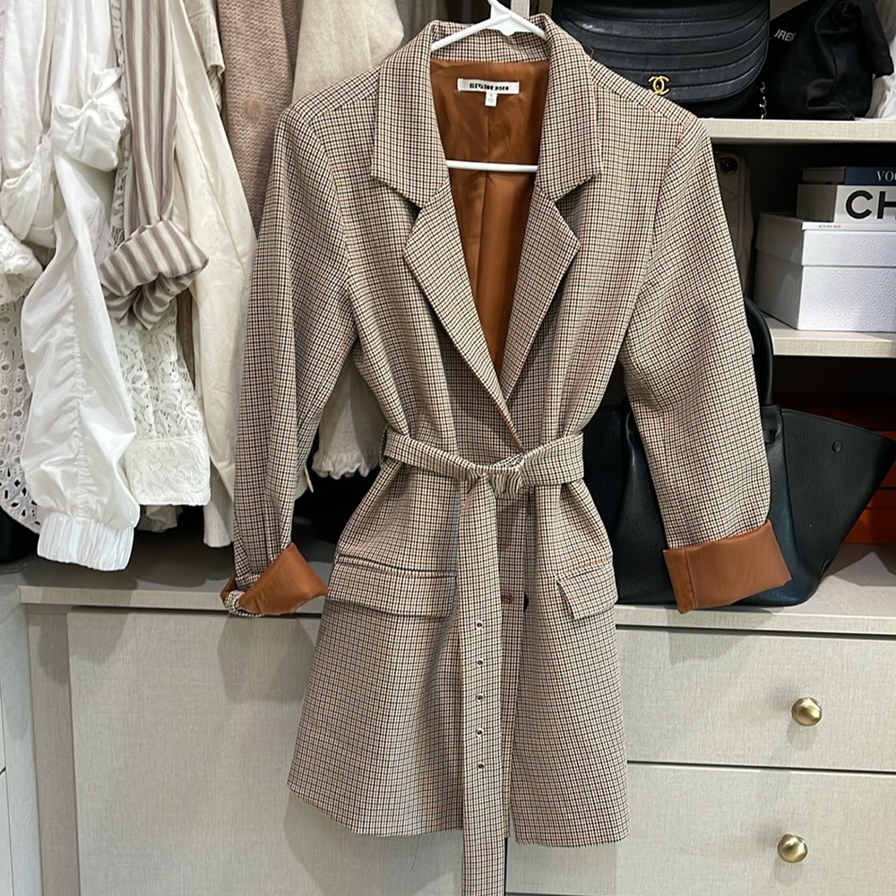Belted blazer